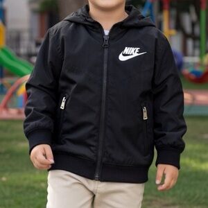 Nike Kids Black Full-Zip Hooded Windbreaker Jacket | Boys 3T